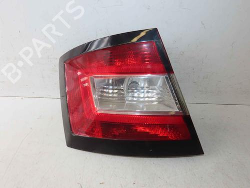 Used Rear bumper left light Rear bumper left light 37051884 37051884