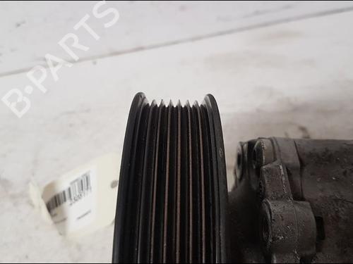 Used Steering pump RENAULT MASTER III Van (FV) 2.3 dCi 125 FWD (FV0C, FV0D, FV0G, FV0H, FV0J, FV0K,... (125 hp) 15089462