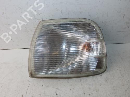 Clignotant avant gauche VW TRANSPORTER T4 Bus (70B, 70C, 7DB, 7DK, 70J, 70K, 7DC, 7DJ) 2.5 TDI (88 hp) 33134990