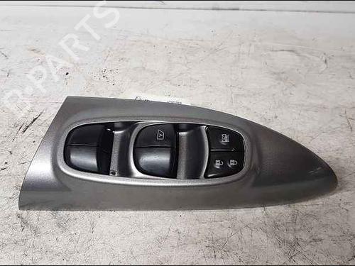 Used Left front window switch Left front window switch 37044576 37044576