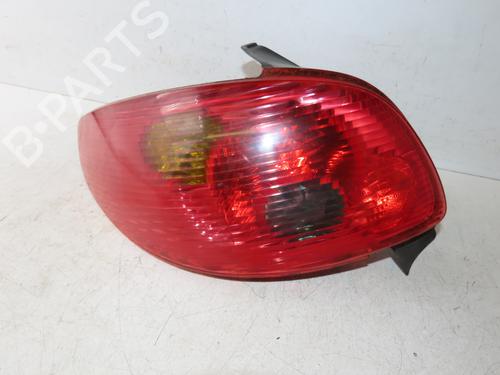 Used Left taillight Left taillight PEUGEOT 206 Hatchback (2A/C) 1.4 i (75 hp) 33135691 33135691