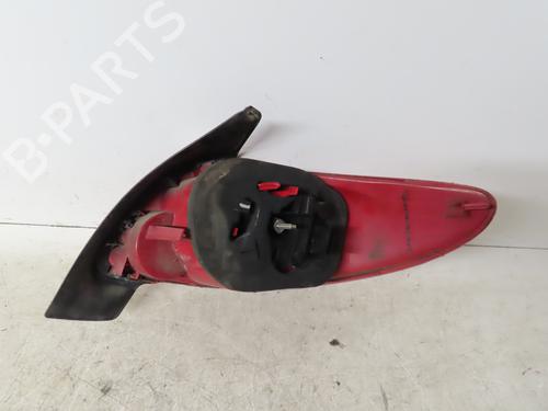 Used Left taillight PEUGEOT 206 Van 1.4 HDi (68 hp) 17730773