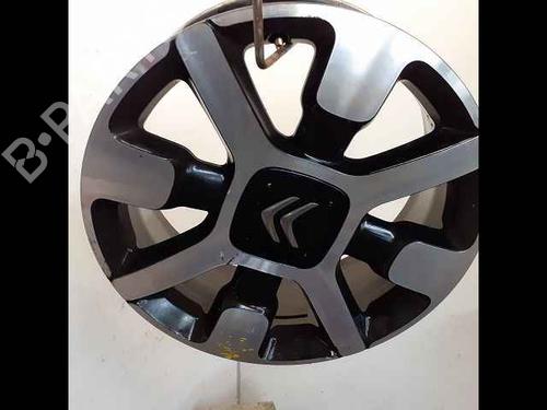 rim-citroen-c4-cactus-2014-37049121 main image