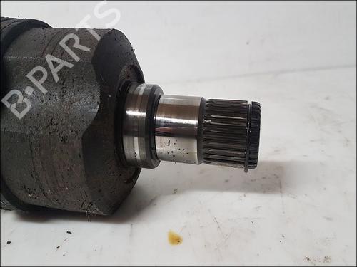 Used Left front driveshaft KIA SPORTAGE II (JE_, KM_) 2.0 CRDi 4WD (140 hp) 10942972