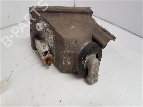 right-front-fog-light-toyota-rav-4-ii-_a2_-20-4wd-aca21-aca20-8121142020-2000-2001-2002-2003-2004-2005-10951544 main image