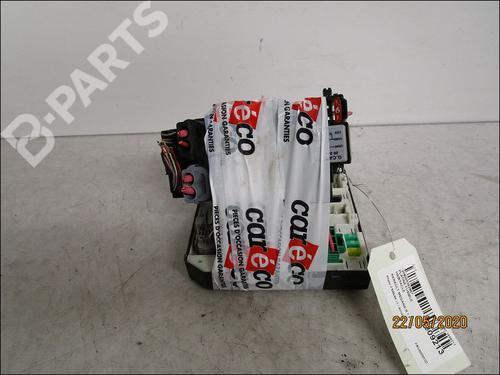 Used Fuse box Fuse box RENAULT MEGANE III Grandtour (KZ0/1) 1.5 dCi (KZ09, KZ0D, KZ1G, KZ29, KZ14, KZ1W, KZ10, KZ1F,... (110 hp) 10940892 10940892