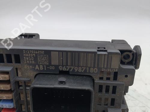 Fuse box CITROËN C4 II (NC_) 1.6 HDi 90 | BP40204539E1 - Image 2