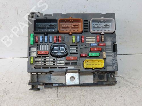 fuse-box-peugeot-5008-0u_-0e_-2009-2010-2011-2012-2013-2014-2015-2016-2017-37060711 main image