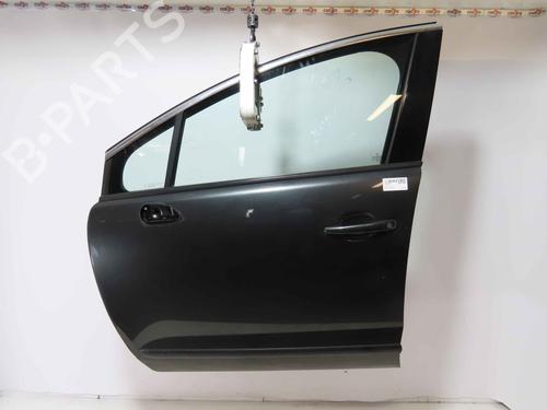 Used Left front door Left front door 37059122 37059122