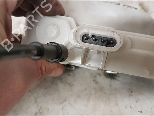 Used Front right lock RENAULT LAGUNA II (BG0/1_) 1.9 dCi (BG1A, BG1W, BG0G) (110 hp) 11944567