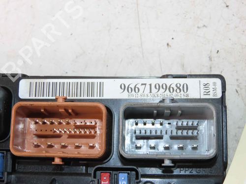 Fuse box CITROËN C3 Picasso (SH_) 1.6 BlueHDi 100 | BP37052037E1 - Image 2