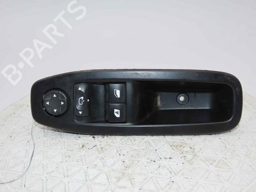 Used Left front window switch Left front window switch 37048878 37048878