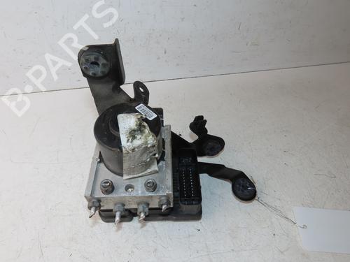 Used ABS pump ABS pump RENAULT MEGANE III Hatchback (BZ0/1_, B3_) 1.5 dCi (BZ09, BZ0D, BZ1W, BZ29, BZ14) (110 hp) 33133861 33133861