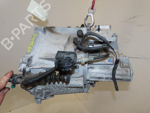 Used Gearbox OPEL CORSA F (P2JO) 1.2 (68) (101 hp) 25250375