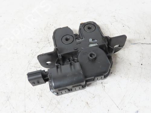 Fechadura da mala RENAULT MEGANE III Hatchback (BZ0/1_, B3_) 1.6 16V (BZ1B, BZ1H) (110 hp) 19479596