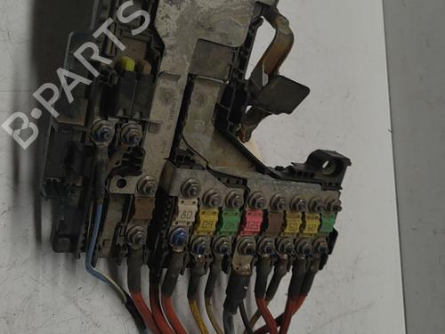 Used Fuse box Fuse box CITROËN C4 II (NC_) 1.6 HDi 90 (92 hp) 39905895 39905895