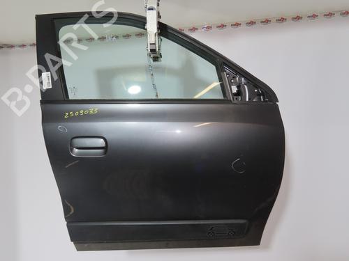 Used Right front door RENAULT TWINGO III (BCM_, BCA_) 1.0 SCe 75 (73 hp) 31077932