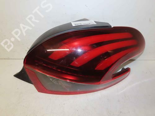 Used Right taillight Right taillight 37055062 37055062