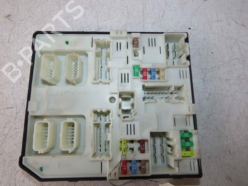 Used Fuse box Fuse box 37058858 37058858