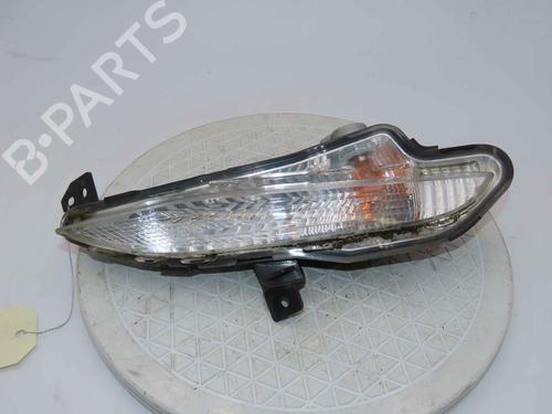 Used Right front indicator Right front indicator 37052800 37052800