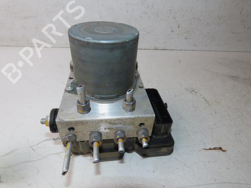 Used ABS pump RENAULT CLIO V (B7_) 1.0 TCe 90 (B7MT) (91 hp) 29153042