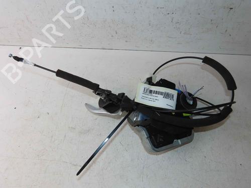 rear-right-lock-toyota-c-hr-_x1_-2016-37056857 main image
