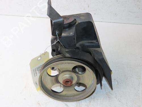 Used Steering pump Steering pump CITROËN XSARA Coupe (N0) 1.4 i (75 hp) 33133586 33133586