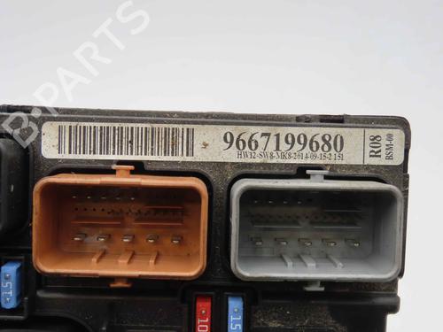 Fuse box CITROËN C3 Picasso (SH_) 1.6 HDi | BP37053452E1 - Image 2