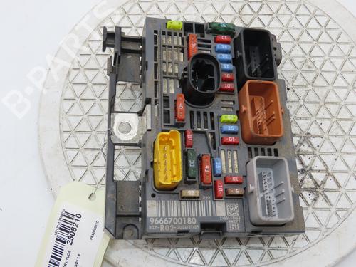 Used Fuse box Fuse box CITROËN C4 Picasso I MPV (UD_) 1.6 HDi (109 hp) 33132905 33132905