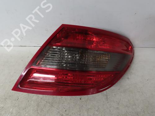 Used Right taillight MERCEDES-BENZ C-CLASS (W204) C 200 CDI (204.001) (136 hp) 17995007