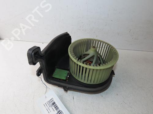 Used Heater blower motor Heater blower motor RENAULT CLIO II (BB_, CB_) 1.2 (BB0A, BB0F, BB10, BB1K, BB28, BB2D, BB2H, CB0A,... (58 hp) 33133356 33133356