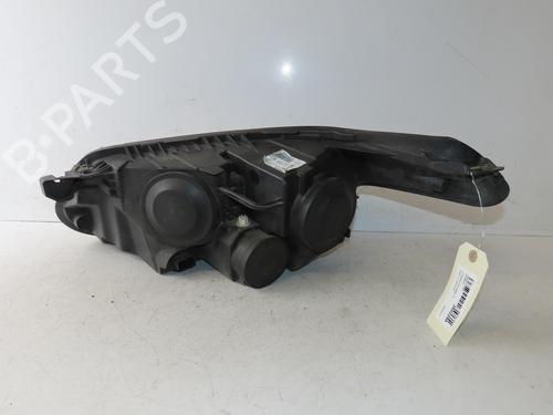 Used Right headlight Right headlight CITROËN C3 Picasso (SH_) 1.6 HDi (90 hp) 34528666 34528666