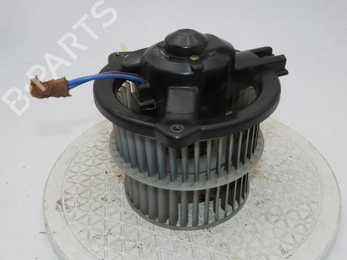 Used Heater blower motor TOYOTA YARIS (_P1_) 1.4 D-4D (NLP10_, NLP10R) (75 hp) 23064755