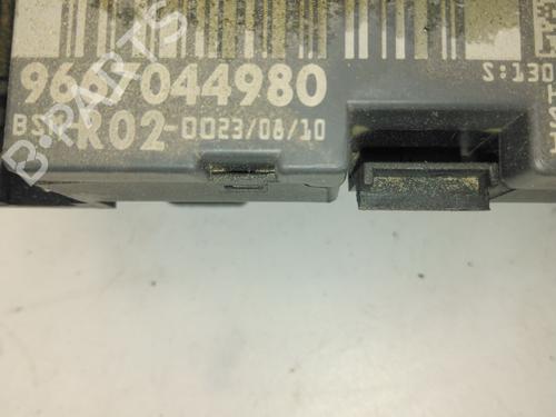 Sikringsdåse Sikringsdåse CITROËN C4 Picasso I MPV (UD_) 1.6 HDi (109 hp) 37511723 37511723