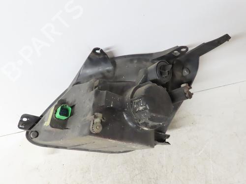 Used Right headlight FORD FIESTA V (JH_, JD_) 1.3 (69 hp) 18896564