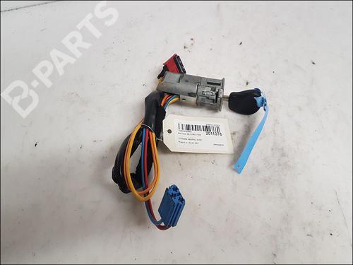 Used Ignition barrel Ignition barrel CITROËN XSARA Coupe (N0) 2.0 HDi 109 (109 hp) 10943198 10943198