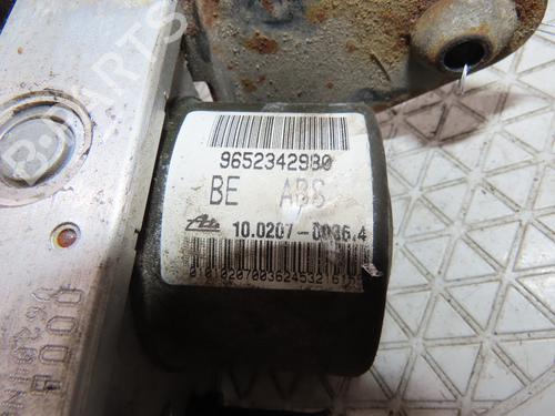 Used ABS pump PEUGEOT 206 Van 1.4 HDi (68 hp) 30311440