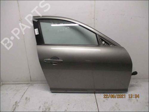 Used Right front door Right front door 37041055 37041055