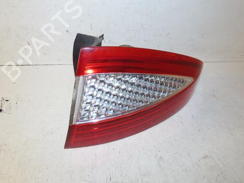 Used Right taillight FORD MONDEO IV (BA7) 2.0 TDCi (140 hp) 29154038