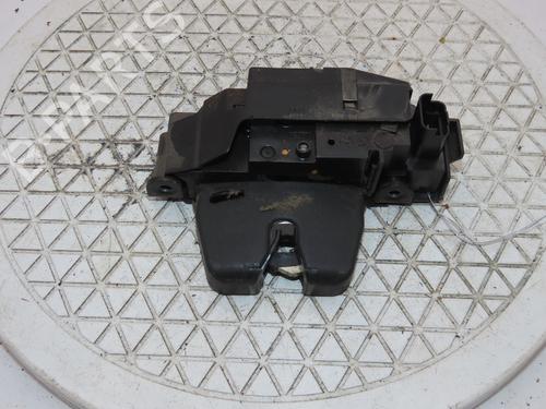 Used Tailgate lock PEUGEOT 308 II (LB_, LP_, LW_, LH_, L3_) 1.6 HDi (92 hp) 29153717