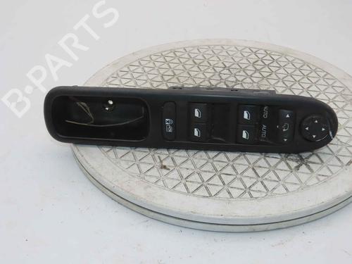 Used Left front window switch Left front window switch 37058220 37058220
