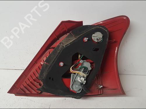 Used Left taillight TOYOTA YARIS (_P9_) 1.4 D-4D (NLP90_, NLP90R) (90 hp) 12594542