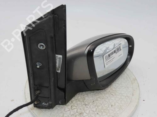 Used Right mirror Right mirror 37049979 37049979
