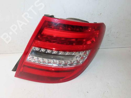 Used Right taillight Right taillight 37056210 37056210
