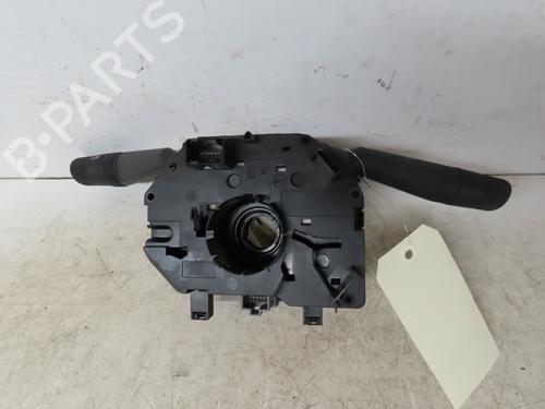 Used Steering column stalk FIAT GRANDE PUNTO (199_) 1.2 (65 hp) 17135743