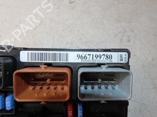 Fuse box CITROËN C3 Picasso (SH_) 1.6 HDi | BP34608470E1 - Image 2