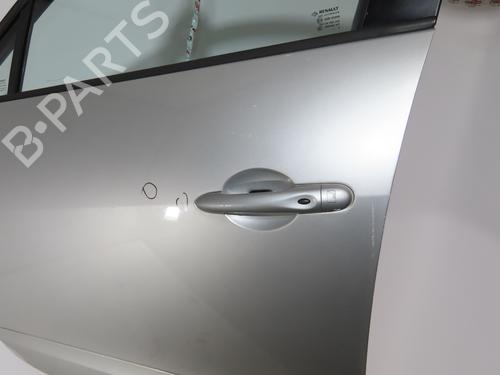 Used Left front door RENAULT SCÉNIC III (JZ0/1_) 1.6 dCi (JZ00, JZ12) (130 hp) 31275568