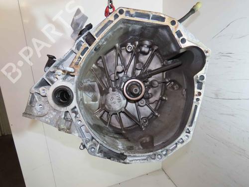gearbox-renault-megane-iv-hatchback-b9amn_-2015-37057090 main image