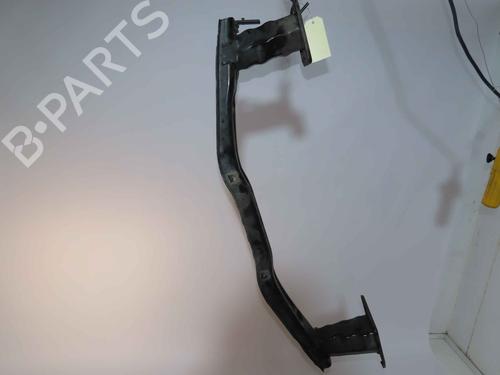 Used Front bumper reinforcement Front bumper reinforcement 37049174 37049174