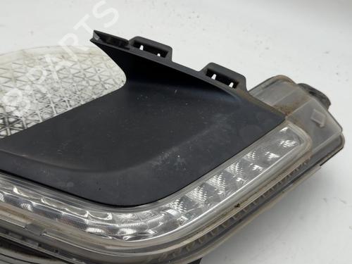 Used Left daytime light Left daytime light 37059529 37059529